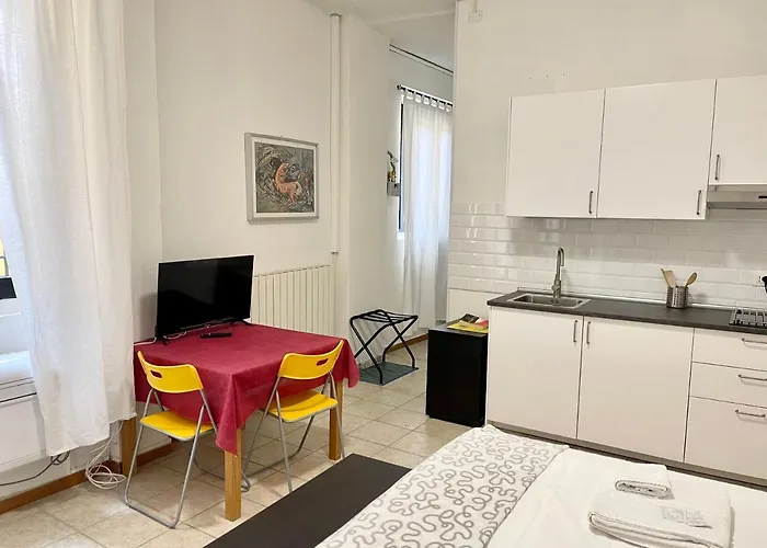1-Tourist House Bologna-Cefalonia - Self Check-In