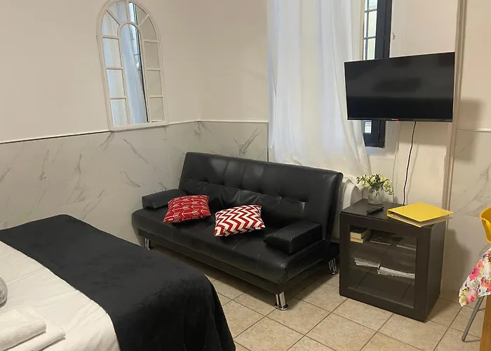 1-Tourist House Bologna-Cefalonia - Self Check-In